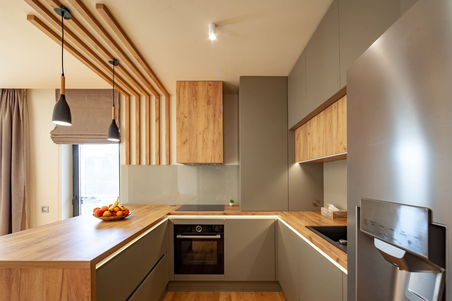 U Shape Kitchen Slide 1